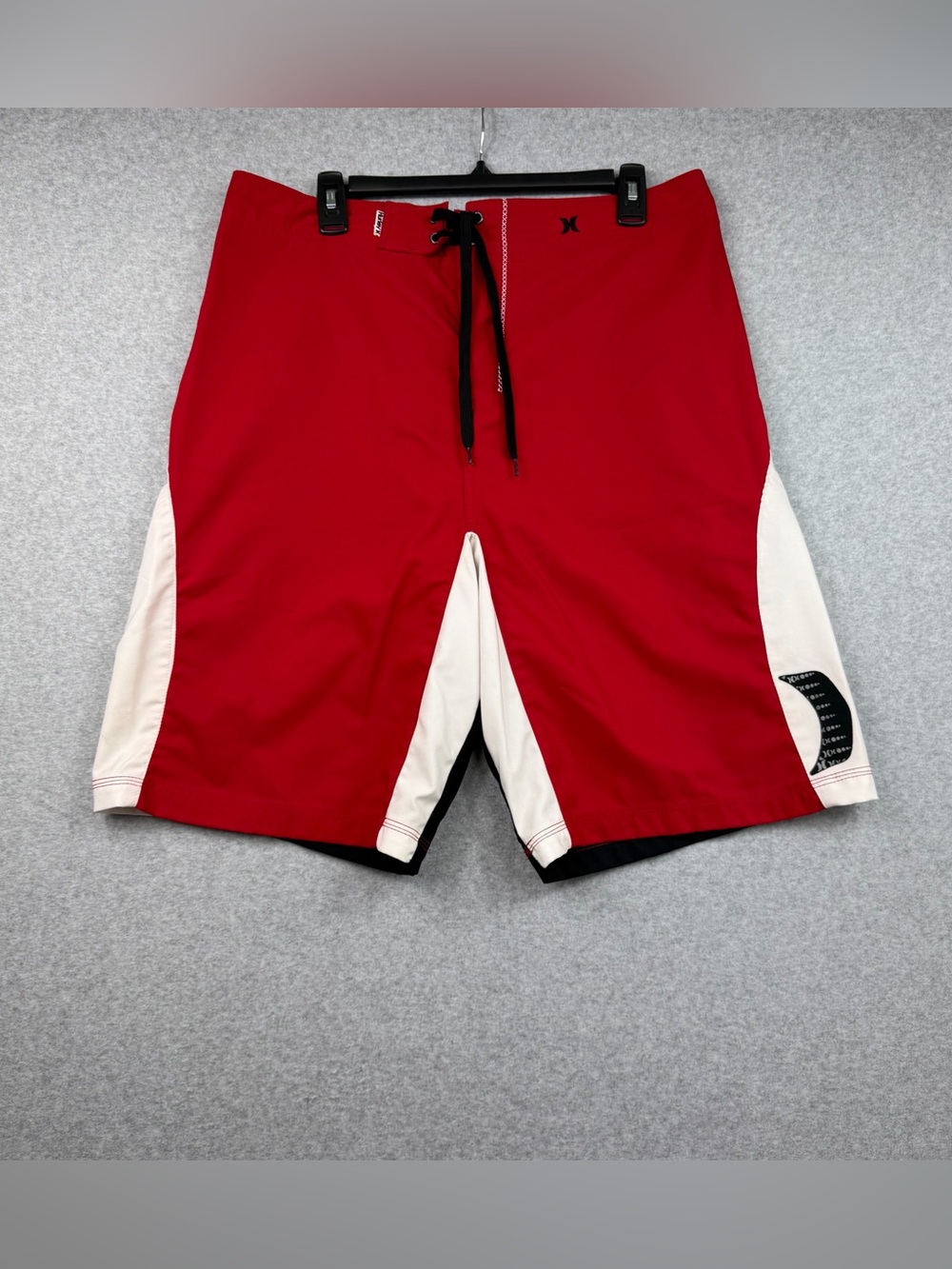Vintage Y2K Hurley Colorblock Board Shorts Red White Black Men’s Size 33